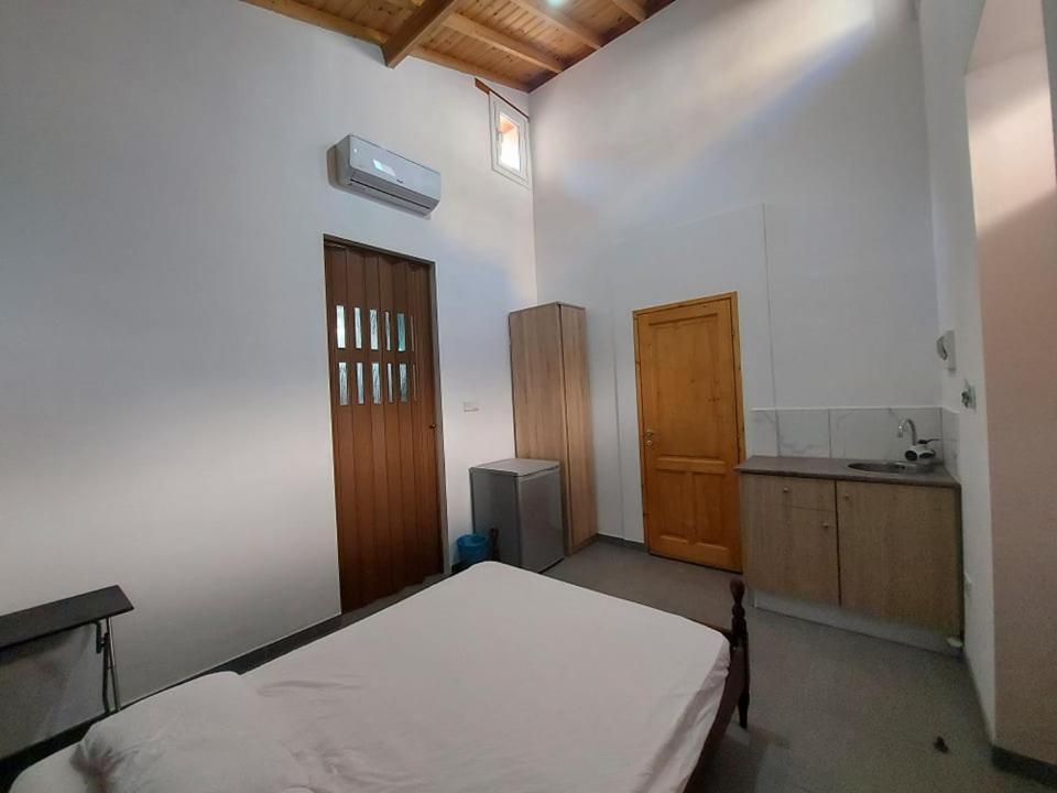 Anna Guesthouse 10 Min Walk From The Beach Larnaca Buitenkant foto
